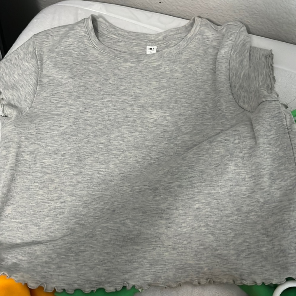 grey crop top